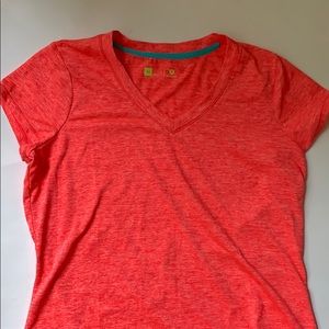 ⭐️⭐️Breathable workout T-shirt